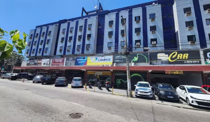 Sala em prédio Duplex para Locação com vários ambientes contendo 3 Salas, Recepção, Banheiro Varand