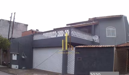 Sobrado com 03 dormitórios a venda no Jardim Caçula- Jundiai S/P.