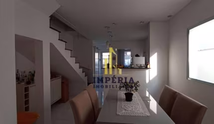 Sobrado com 2 dormitórios à venda, 77 m² por R$ 489.000,00 - Jardim das Tulipas - Jundiaí/SP