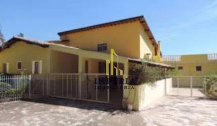 Casa com 2 dormitórios para alugar, 600 m² por R$ 8.640,00/mês - Jardim Abadia - Louveira/SP