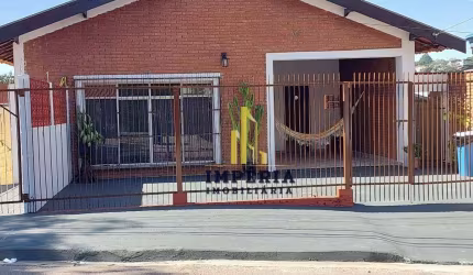 Casa térrea com para locação com 03 dormitórios e 1 suíte, no Jardim do Trevo- Jundiaí  S/P