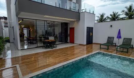 Casa 4 Qtos/suíte e hidro em Portal de Jacaraipe próximo a Praia