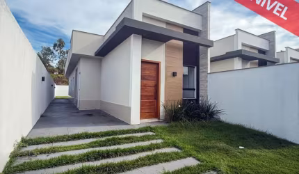 CASA INDIVIDUAL 3 QTOS/SUÍTE COM SUPER QUINTAL NOS FUNDOS PARA ÁREA GOURMET