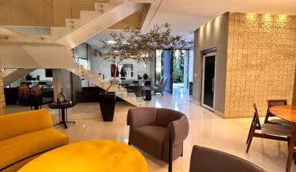 Casa em condomínio fechado com 3 quartos à venda no Jardim Karaíba, Uberlândia  por R$ 4.500.000