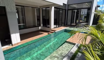 Casa em condomínio fechado com 3 quartos à venda no Alphaville, Uberlândia  por R$ 1.990.000