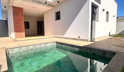 Casa em condomínio fechado com 3 quartos à venda no Granja Marileusa, Uberlândia  por R$ 2.190.000