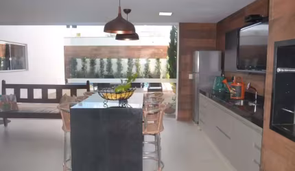 Casa com 5 quartos à venda no Morada da Colina, Uberlândia  por R$ 2.500.000