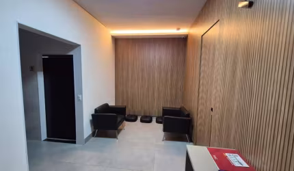 Prédio à venda no Novo Mundo, Uberlândia  por R$ 2.850.000