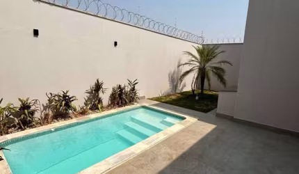 Casa com 3 quartos à venda no Grand Ville, Uberlândia  por R$ 1.190.000