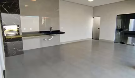 Casa com 3 quartos à venda no Jardim Holanda, Uberlândia  por R$ 650.000