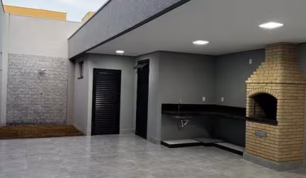 Casa com 3 quartos à venda no Jardim Botânico, Uberlândia  por R$ 800.000