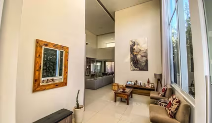 Casa em condomínio fechado com 3 quartos à venda no Jardins Gênova, Uberlândia  por R$ 2.300.000