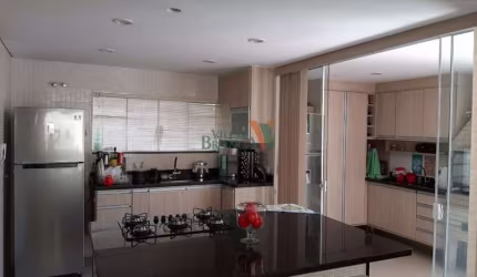 Casa à venda, 346 m² por R$ 1.250.000,00 - Jardim Califórnia - Jacareí/SP