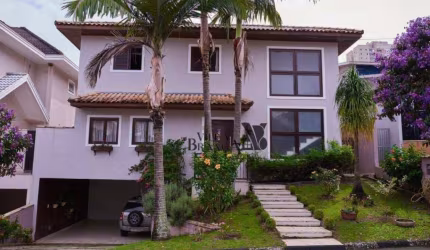Sobrado à venda, 260 m² por R$ 1.680.000,00 - Villa Branca - Jacareí/SP
