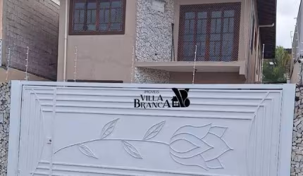 Sobrado com 3 dormitórios para alugar, 216 m² por R$ 4.300,00/mês - Villa Branca - Jacareí/SP