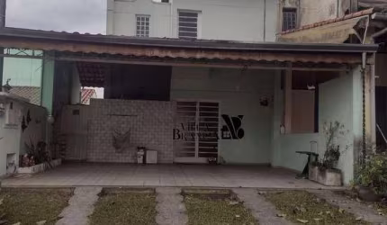 Sobrado com 3 dormitórios à venda, 92 m² por R$ 550.000 - Jardim Califórnia - Jacareí/SP