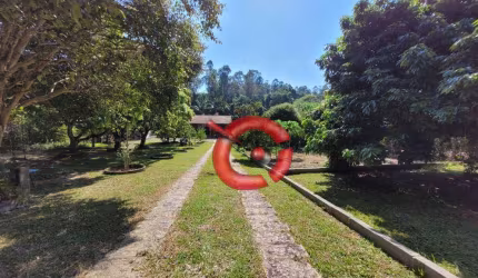Chácara com 3 dormitórios à venda, 2143 m² por R$ 579.900,00 - Pinhal - Cabreúva/SP