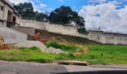 Terreno à venda, 340 m² por R$ 475.000,00 - Condomínio Bella Vittá - Jundiaí/SP