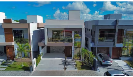 Excelente Casa no Condomínio SUNVILLE