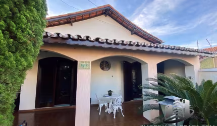 Casa Rústica à Venda - Vera Cruz