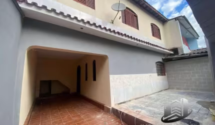 Sobrado para alugar na Vila Bandeirantes