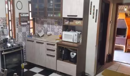 Ótima casa no Bolaxa, pertinho da ERS 734.