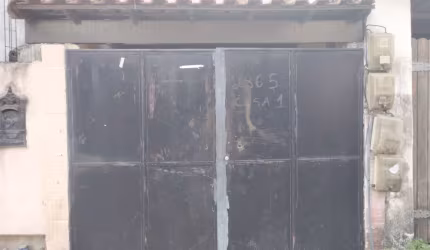 Oportunidade - boa casa térrea antiga mais toda legalizada