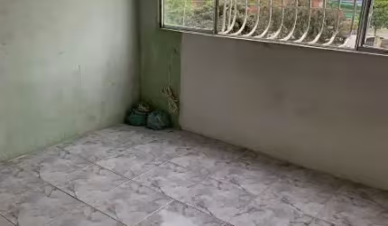 D11-Neves, São Gonçalo, Apartamento 2 quartos, garagem, rua principal