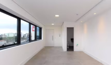 Sala comercial para alugar na Avenida Getúlio Vargas, 4831, Centro, Canoas por R$ 2.150