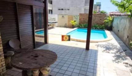 Casa Para Vender com 4 quartos 4 suítes no bairro Jardim Oceania em João Pessoa