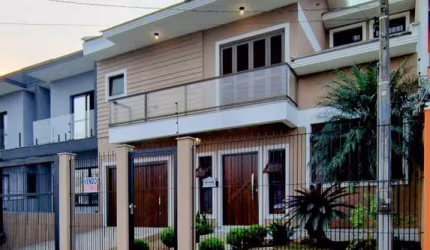 Linda Casa ! Alto Padrão em Vale do Sol, Cachoeirinha/RS