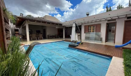 Casa para venda tem 315 metros quadrados com 4 quartos em Monte Castelo - Campo Grande - MS