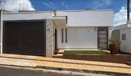 Casa Térrea no Coophafe com Suíte e Gourmet.