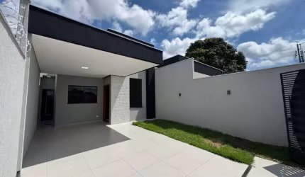 Casa térrea com suíte e churrasqueira no Rita Vieira.