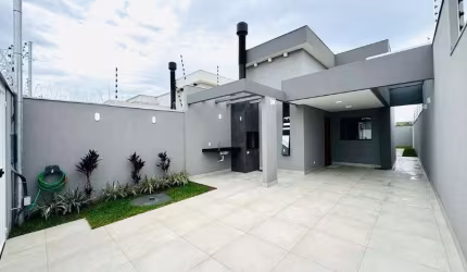 Casa térrea com área gourmet e suíte no bairro Jacy.