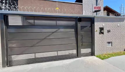 Casa térrea com área gourmet e suíte no Rita Vieira.