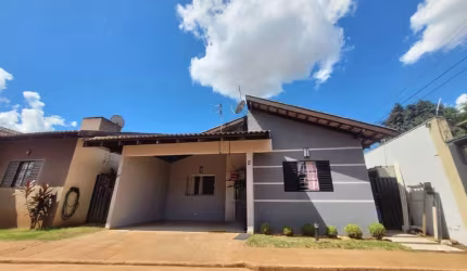 Casa condômino no bairro Jardim Itatiaia