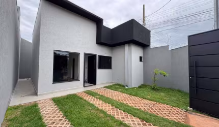 Casa térrea no Leblon com suíte - melhor localização.
