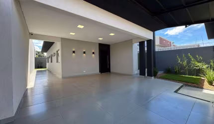 Casa com gourmet e suíte - acabamento impecável.