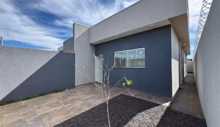 Casa com suite e gourmet no Figueiras do Parque.