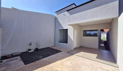 Casa 3 quartos sendo 1 suíte – Santa Carmélia