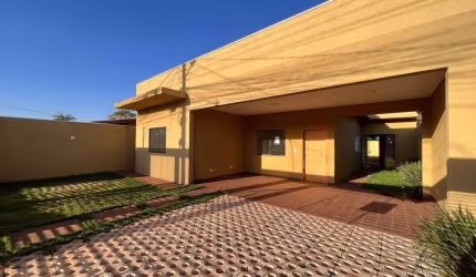 Vende-se casa com 3 suítes – Alto São Francisco