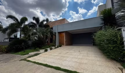 Casa térrea à venda condomínio residencial Dona Lucilla Indaiatuba SP