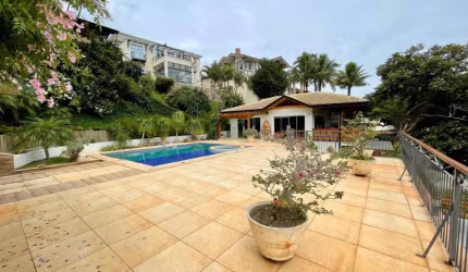 Casa com 5 dormitórios à venda, 638 m² por R$ 6.400.000,00 - Jardim Flamboyant - Atibaia/SP