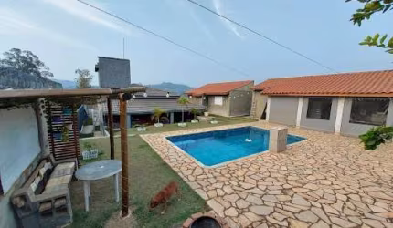 Chácara com 3 dormitórios à venda, 1040 m² por R$ 980.000,00 - Vale do Rio Cachoeira - Piracaia/SP
