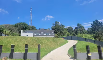 Casa com 4 dormitórios à venda, 395 m² por R$ 2.600.000 - Canada Village - Mairiporã/SP