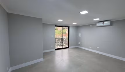 Sala para alugar por R$ 2.100,00/mês - Centro - Mairiporã/SP