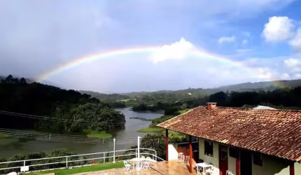 Chácara com 4 dormitórios à venda, 1 m² por R$ 1.700.000,00 - Ypeville - Mairiporã/SP
