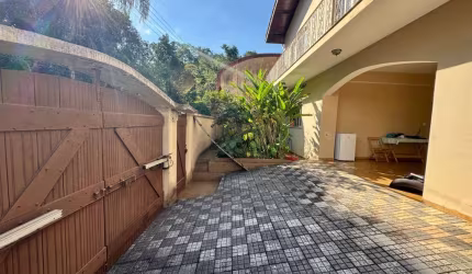 Casa com 3 dormitórios à venda, 268 m² por R$ 750.000,00 - Cidade Jardim - Mairiporã/SP