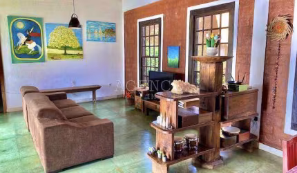 Casa de 3 quartos com suíte no bairro Vale do Sol.